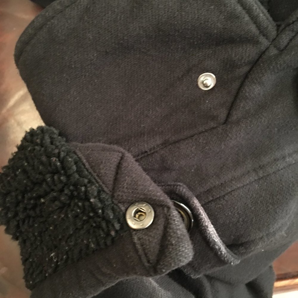 Guess Coat - Picture 12 of 12
